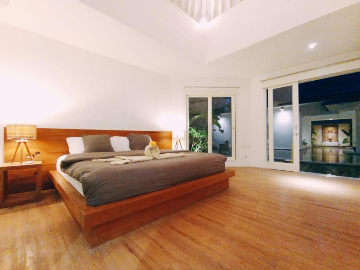 4 Bedroom Family -danumaya Seminyak (Bali)