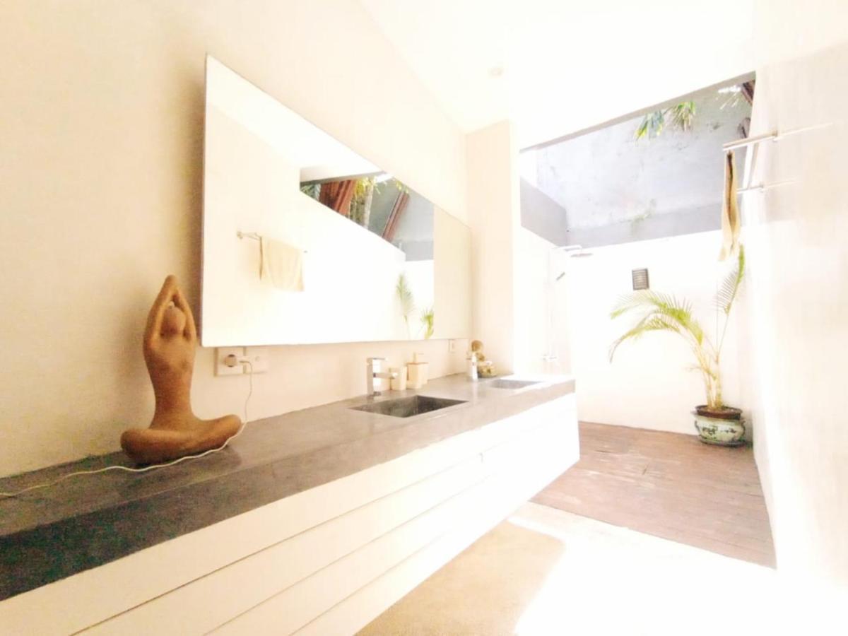 4 Bedroom Family -danumaya * Seminyak (Bali)