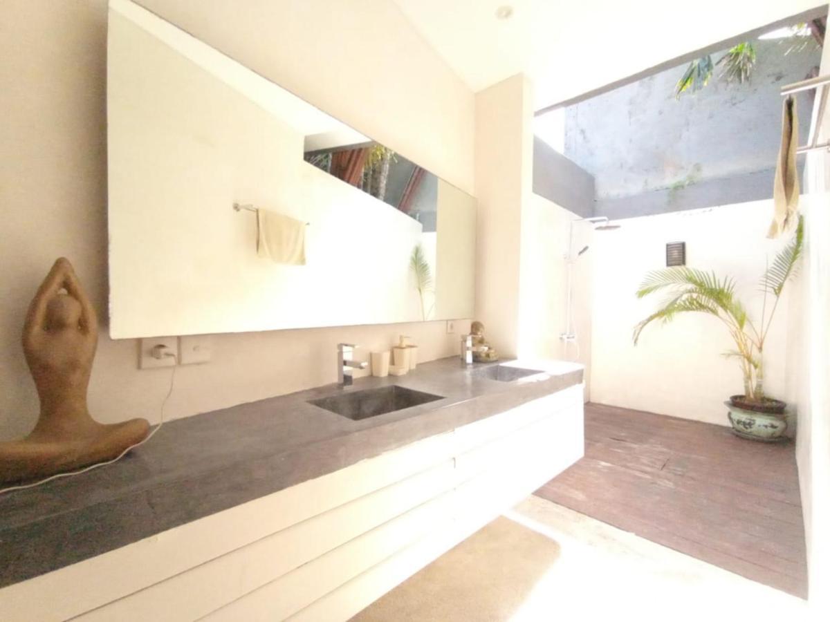 Apartment 4 Bedroom Family -danumaya *